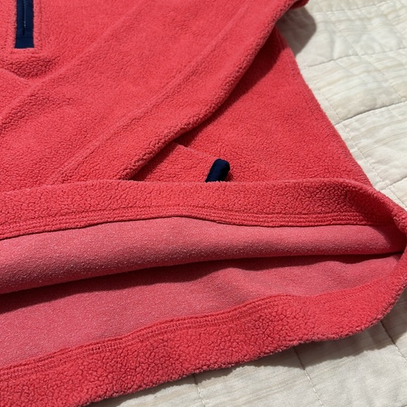 Vineyard Vines Quarter Zip Fleece - Picture 3 of 5